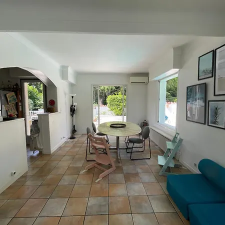 בית נופש Spacieuse Avec Piscine Privee *