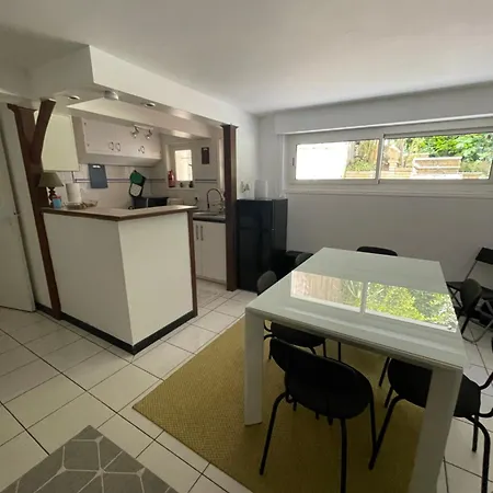 Spacieuse Avec Piscine Privee בית נופש