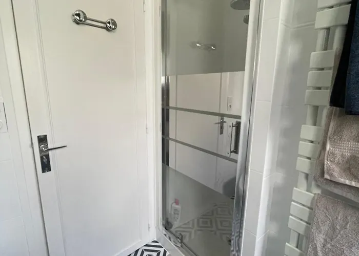 Spacieuse Avec Piscine Privee בית נופש *