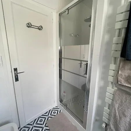 Spacieuse Avec Piscine Privee Casa de Férias *