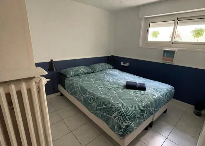 Spacieuse Avec Piscine Privée Hébergement de vacances